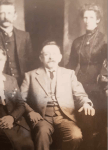 This image has an empty alt attribute; its file name is t-wills.png